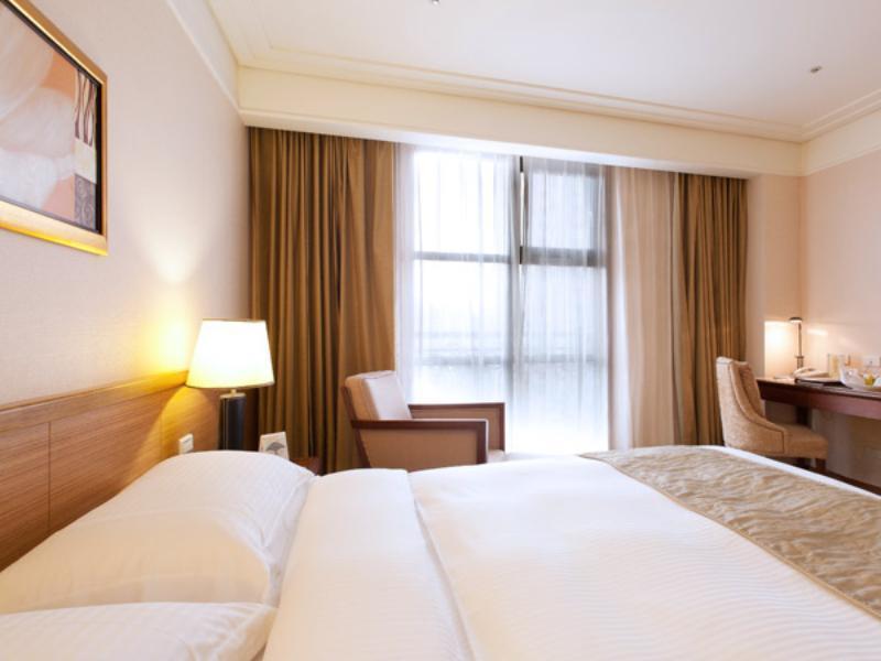 Fullon Hotel Taoyuan Buitenkant foto
