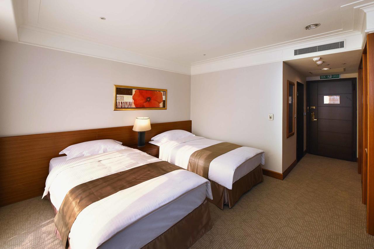 Fullon Hotel Taoyuan Buitenkant foto