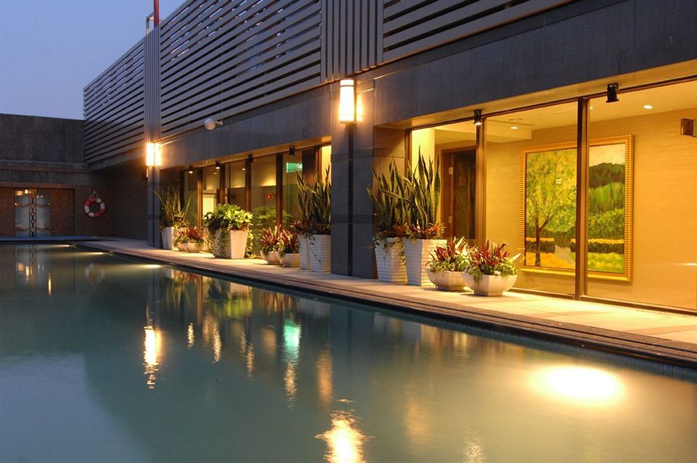 Fullon Hotel Taoyuan Buitenkant foto